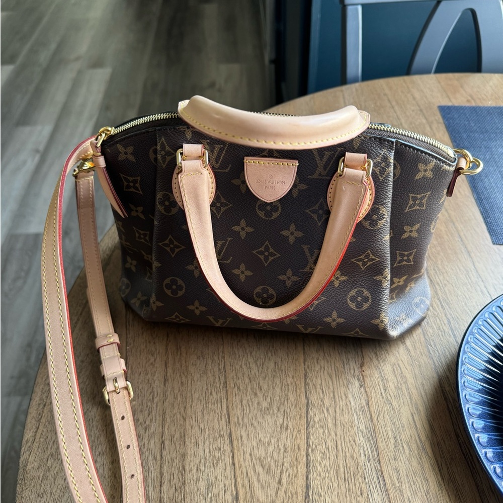 Louis Vuitton Monogram Rivoli Pm